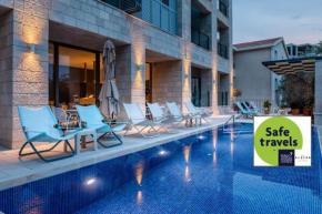 Отель Hotel Eleven  Петровац